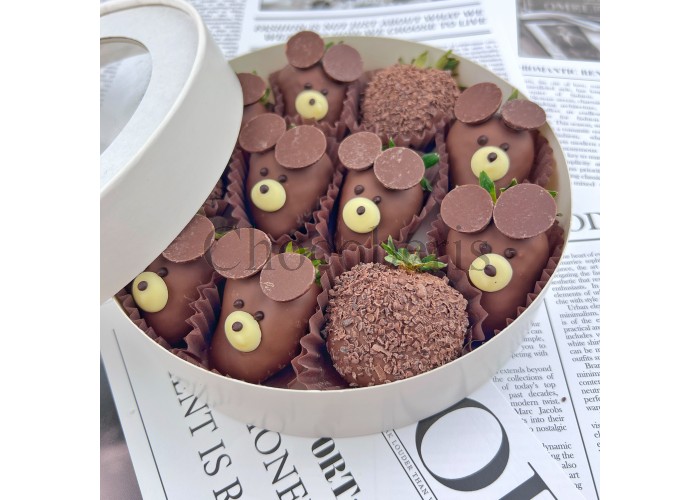 Мишки в круглой коробке