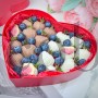  Клубника в шоколаде "Heart sweet" 